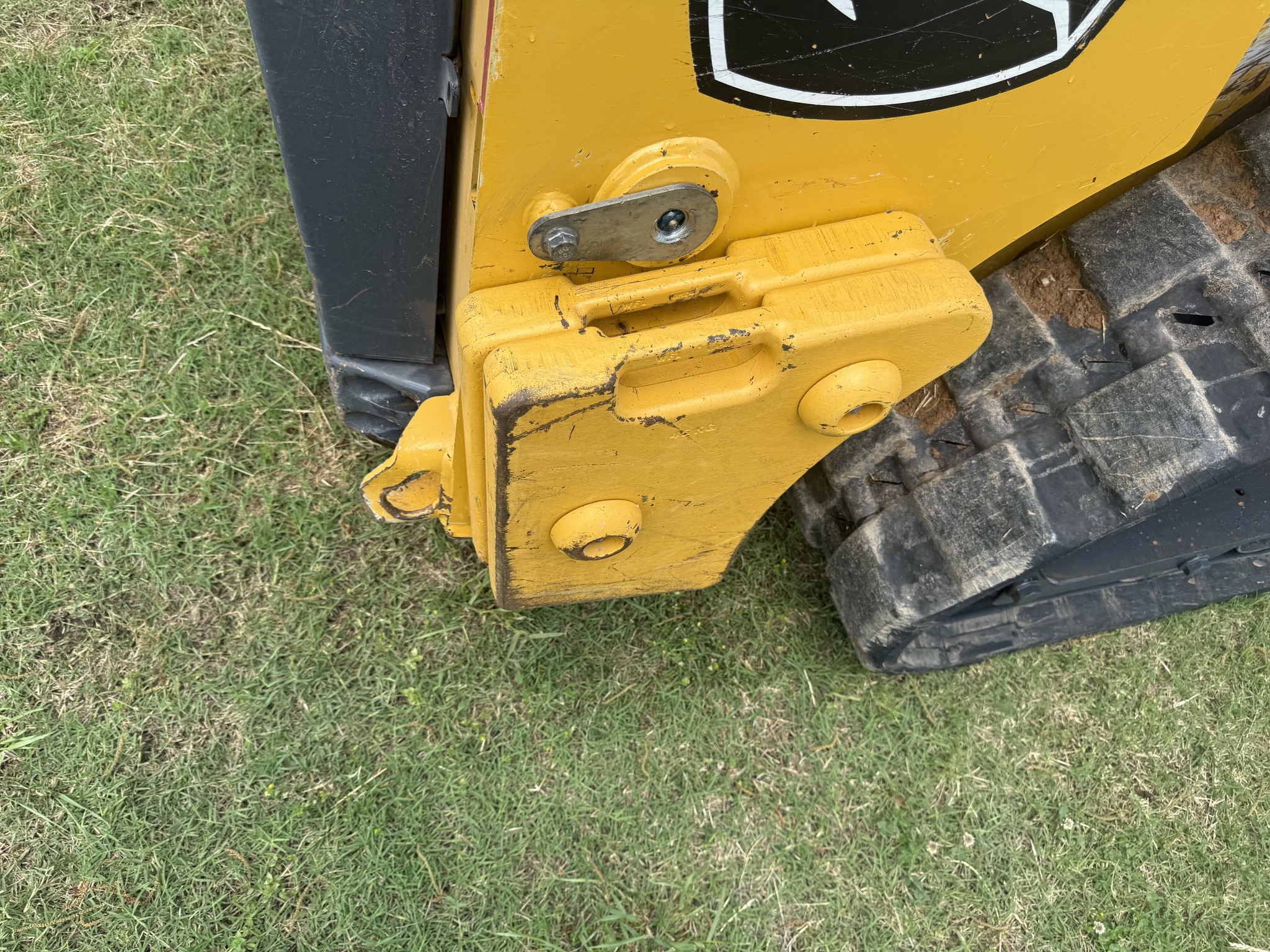 2020 John Deere 317G Image 12