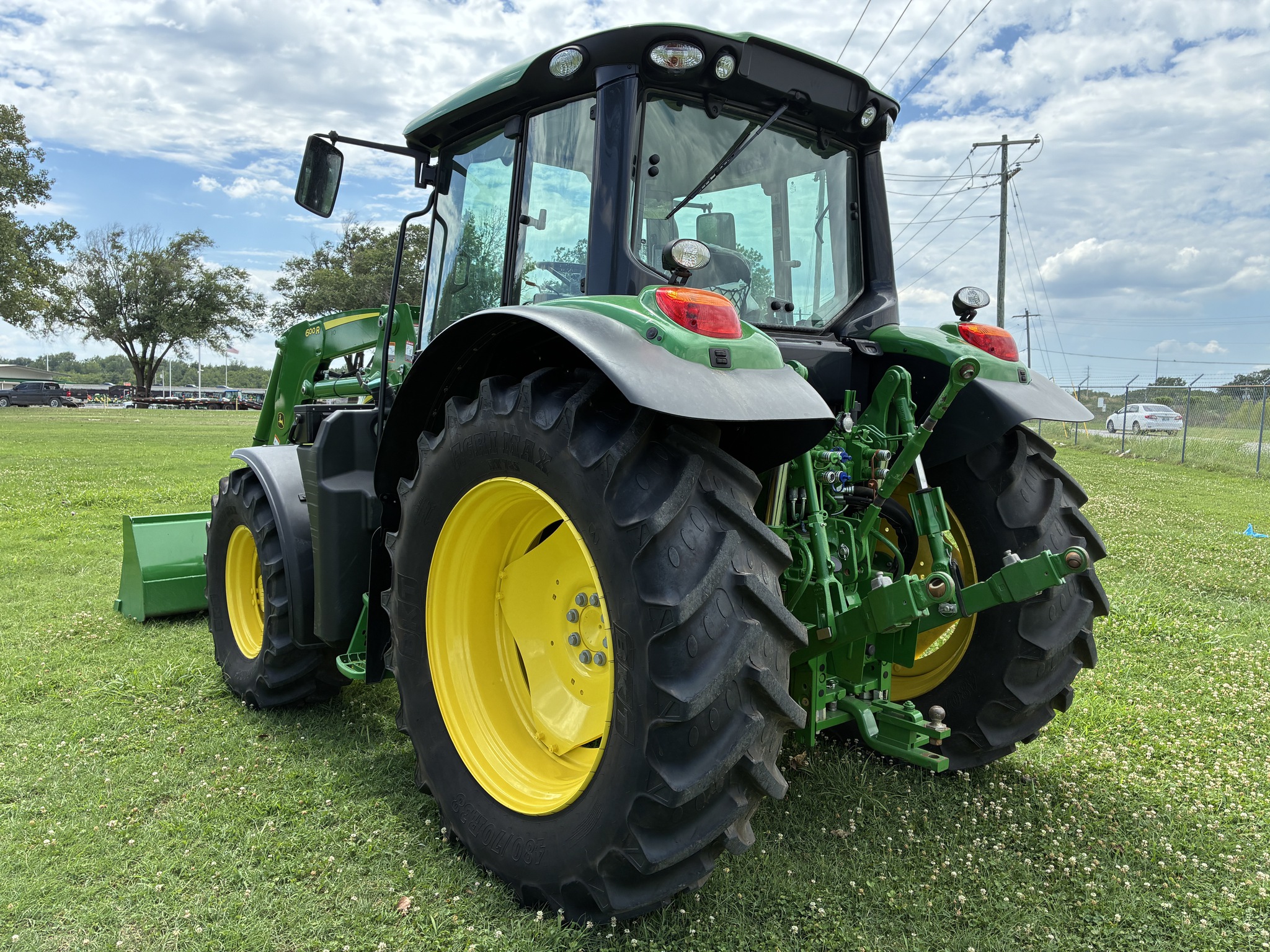 2024 John Deere 6120M Image 3