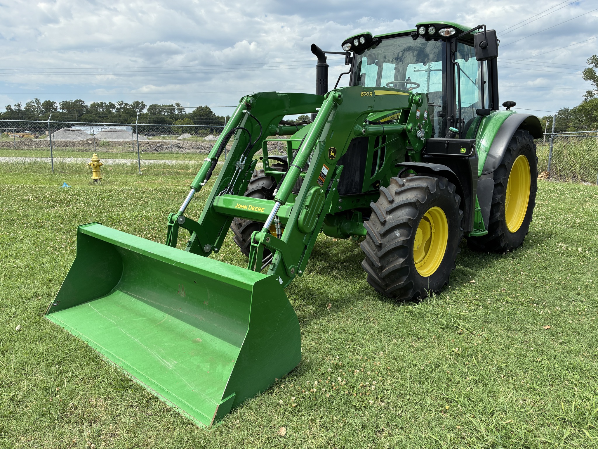 2024 John Deere 6120M Image 1
