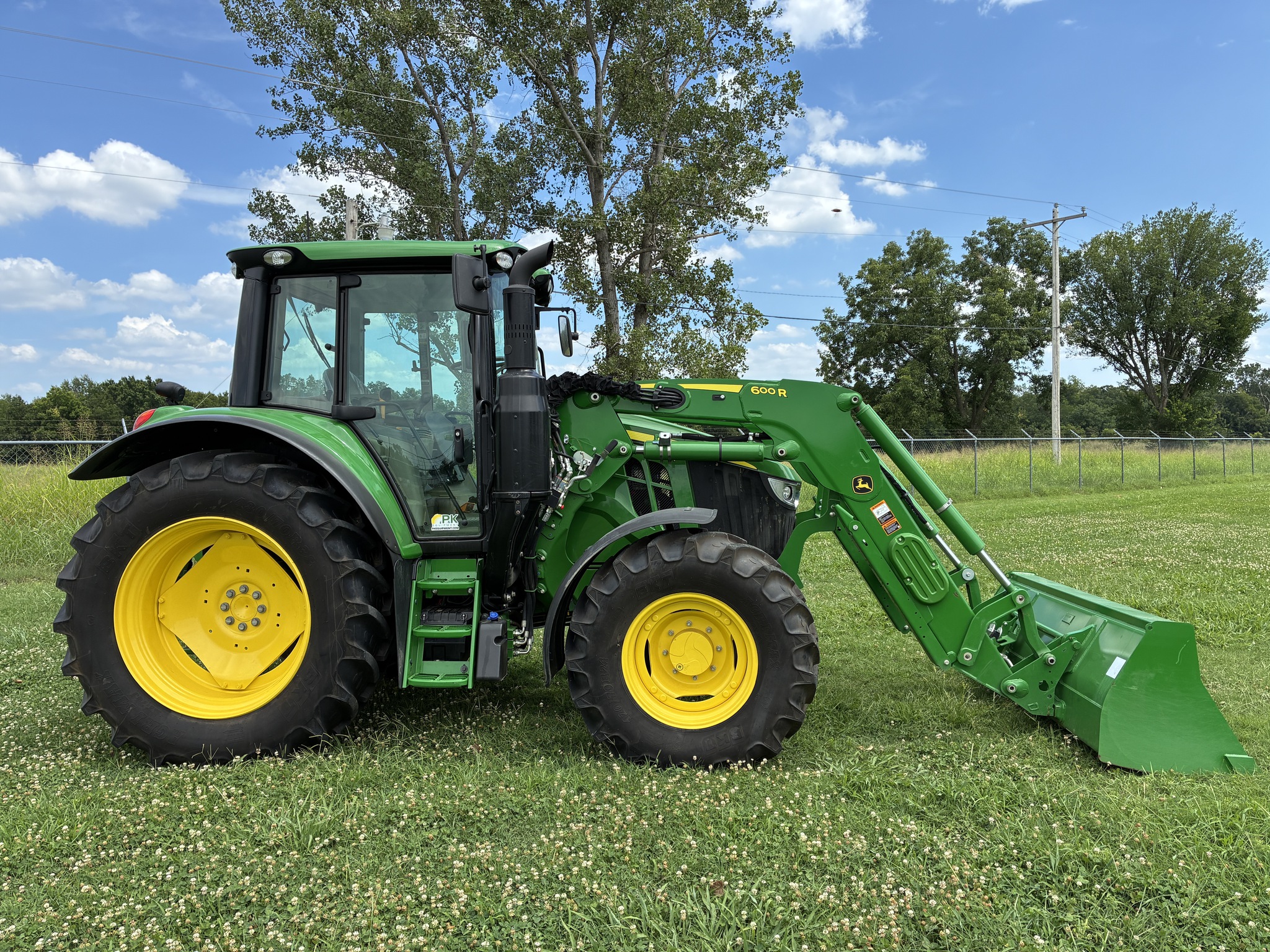 2024 John Deere 6120M Image 6