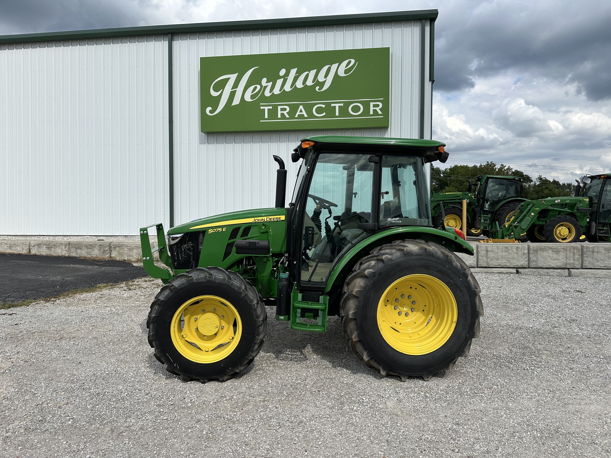  2024 John Deere 5075E at Heritage Tractor in Joplin, MO