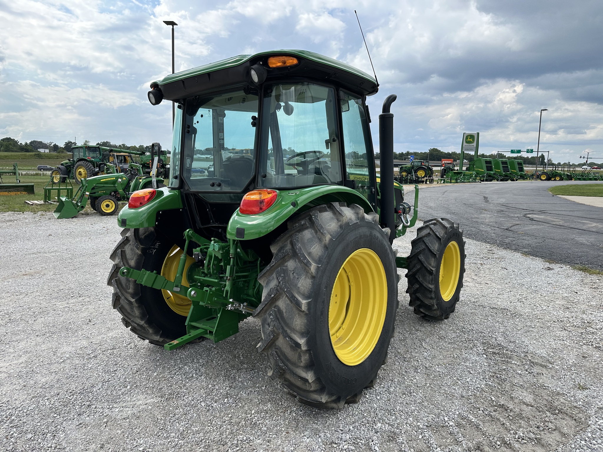  2024 John Deere 5075E at Heritage Tractor in Joplin, MO