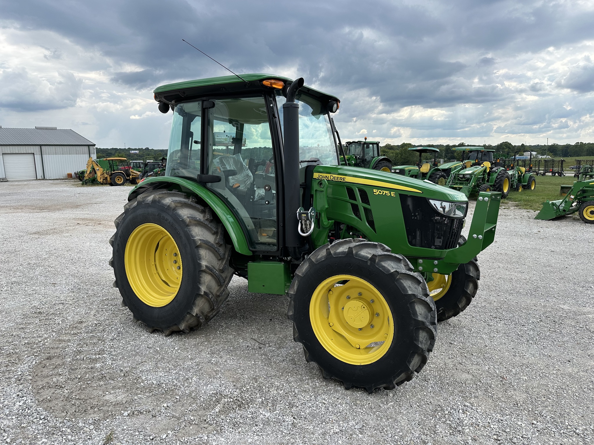 2024 John Deere 5075E at Heritage Tractor in Joplin, MO