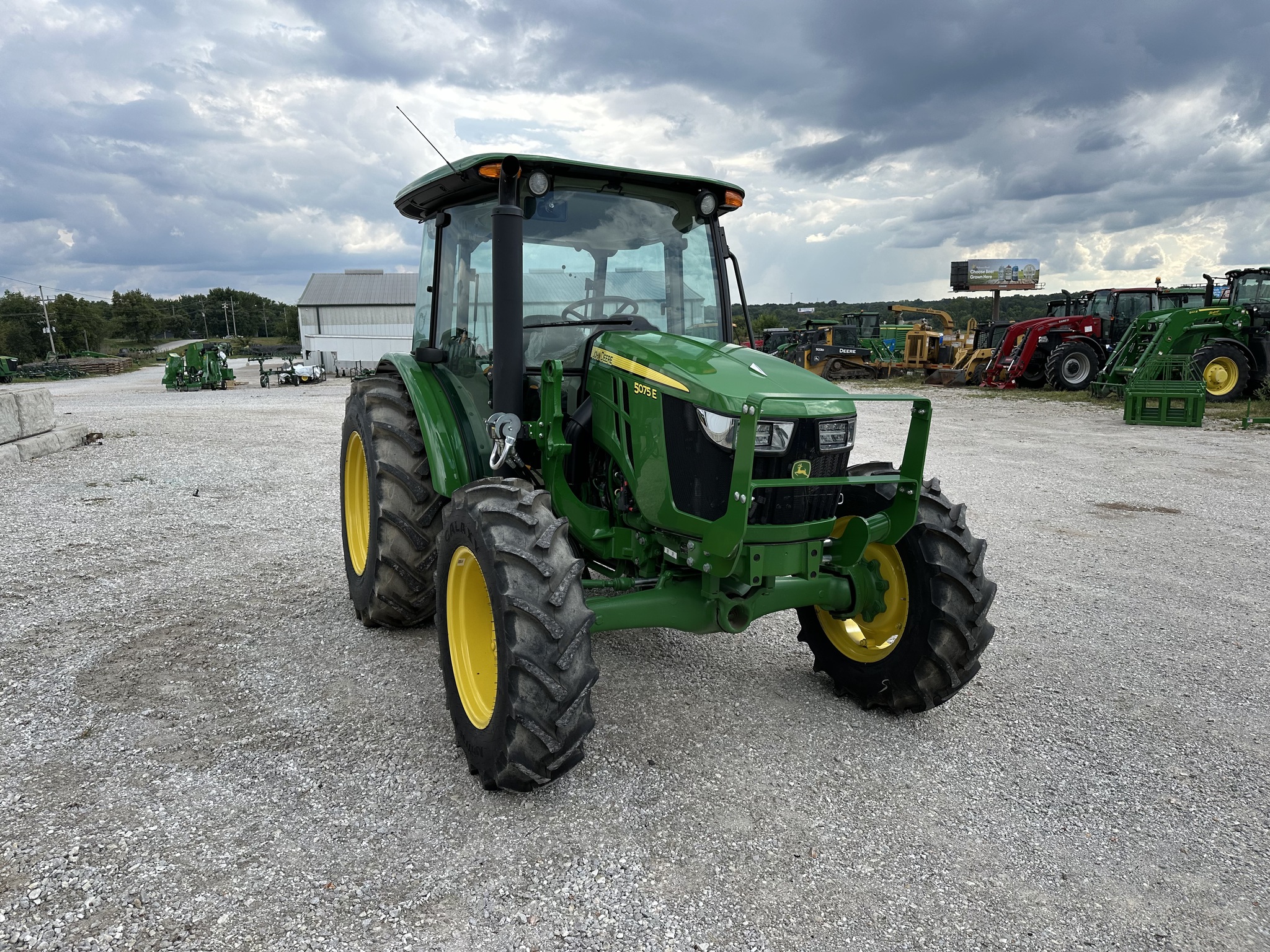  2024 John Deere 5075E at Heritage Tractor in Joplin, MO