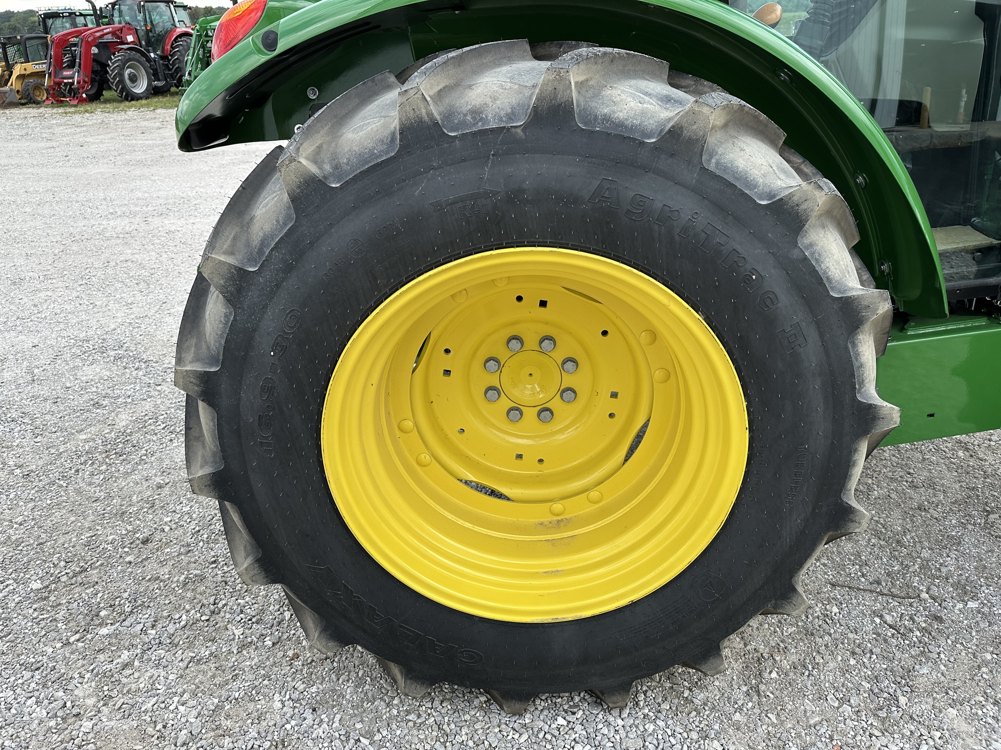  2024 John Deere 5075E at Heritage Tractor in Joplin, MO