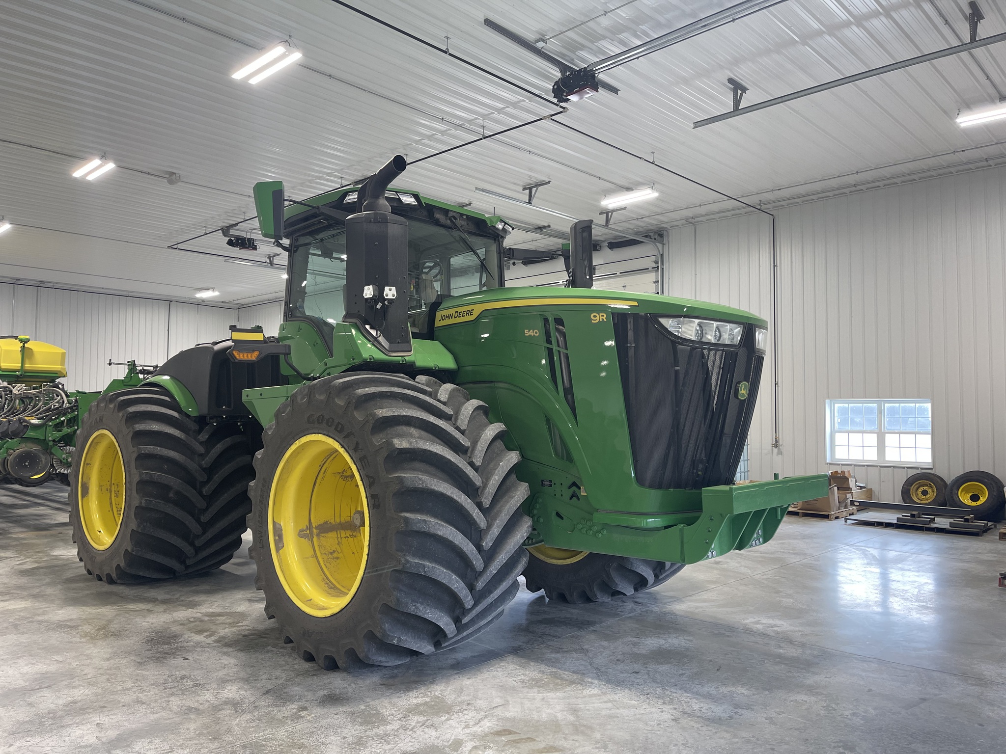 2025 John Deere 9R 540 Image 2