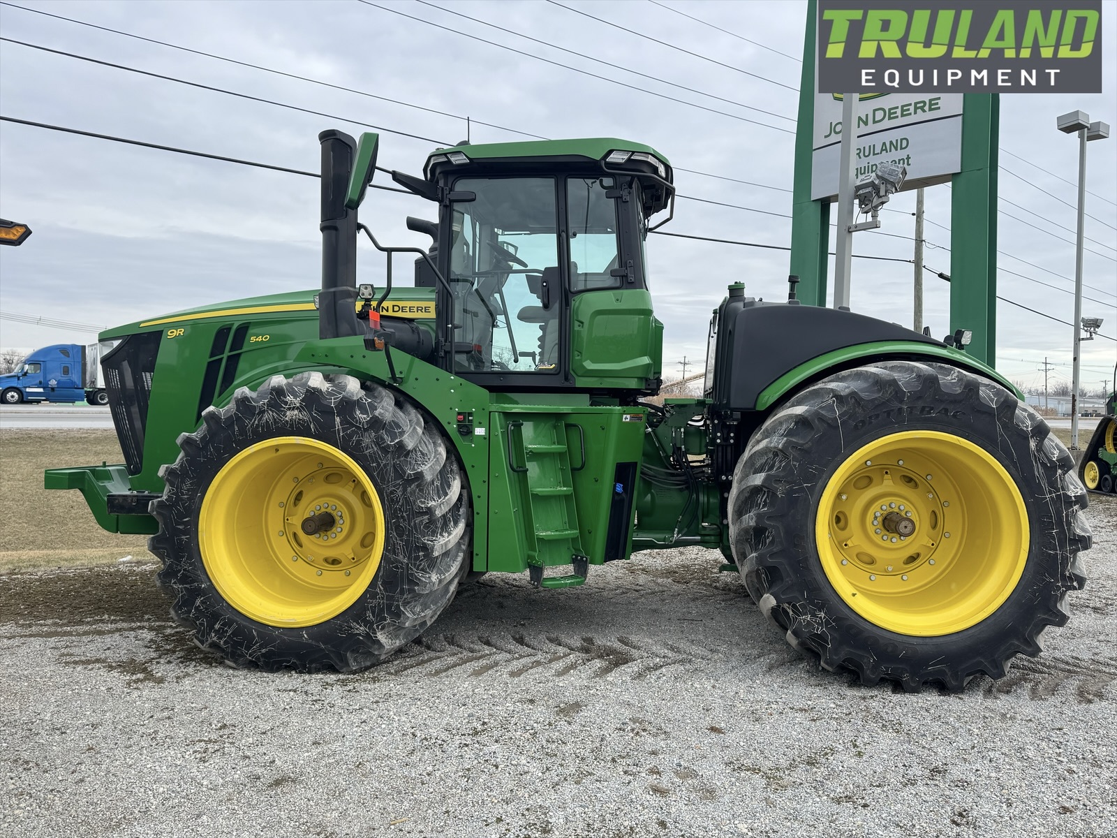 2025 John Deere 9R 540 Image 3