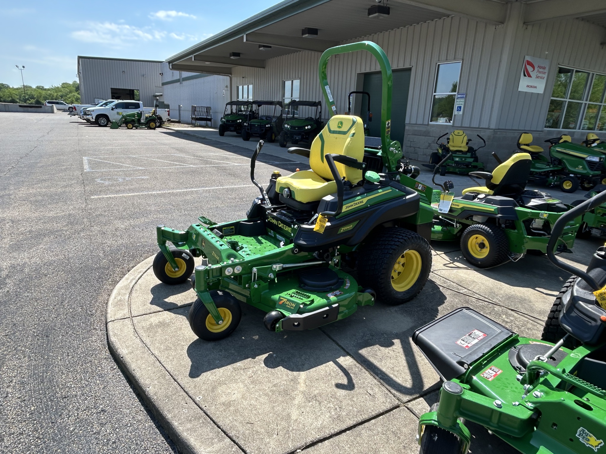 2025 John Deere Z994R Image 2
