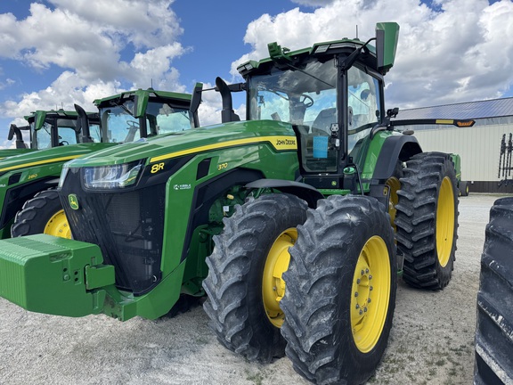  John Deere 8R 370