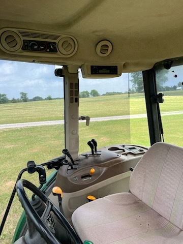 2008 John Deere 5225 Image 8