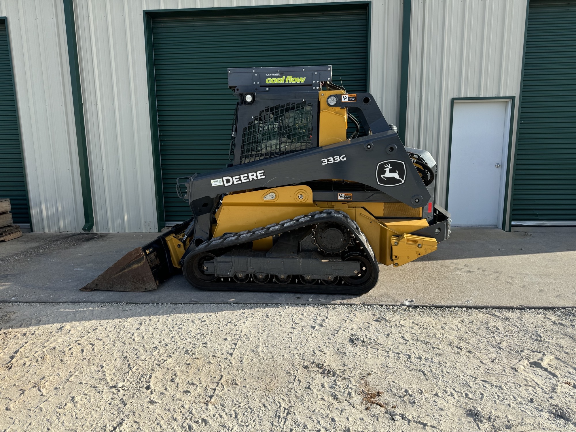 2023 John Deere 333G Image 1