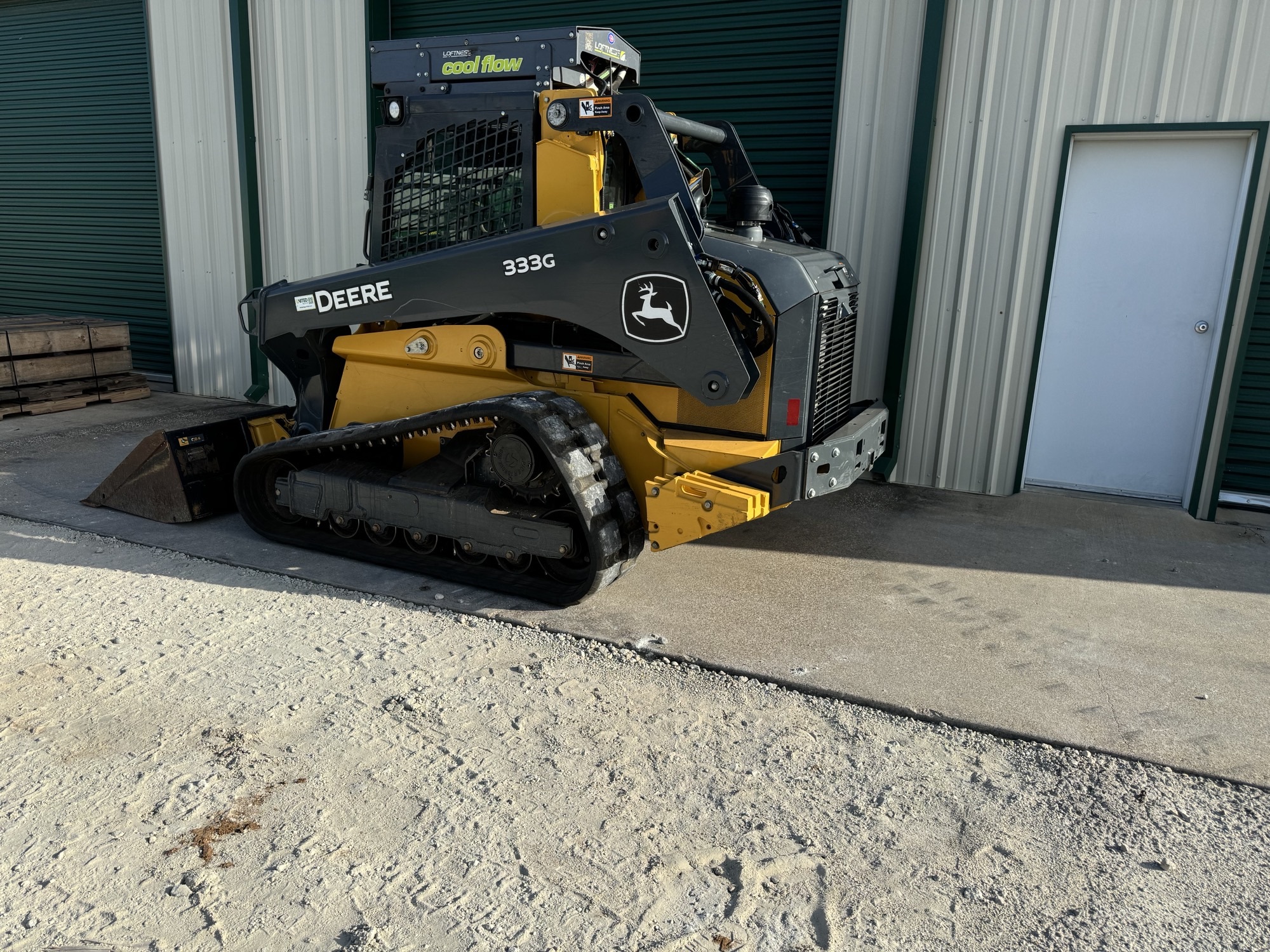 2023 John Deere 333G Image 3