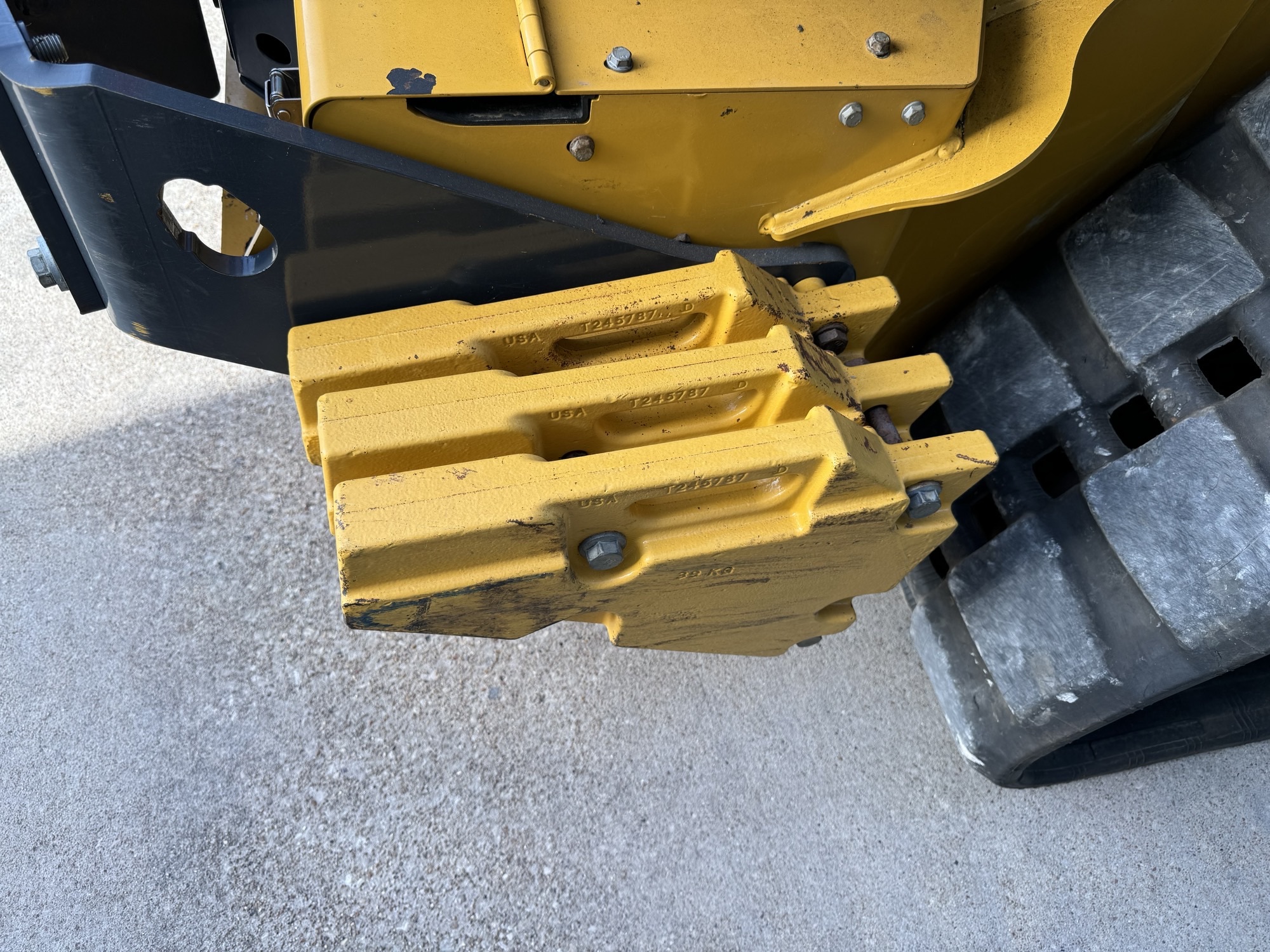 2023 John Deere 333G Image 15