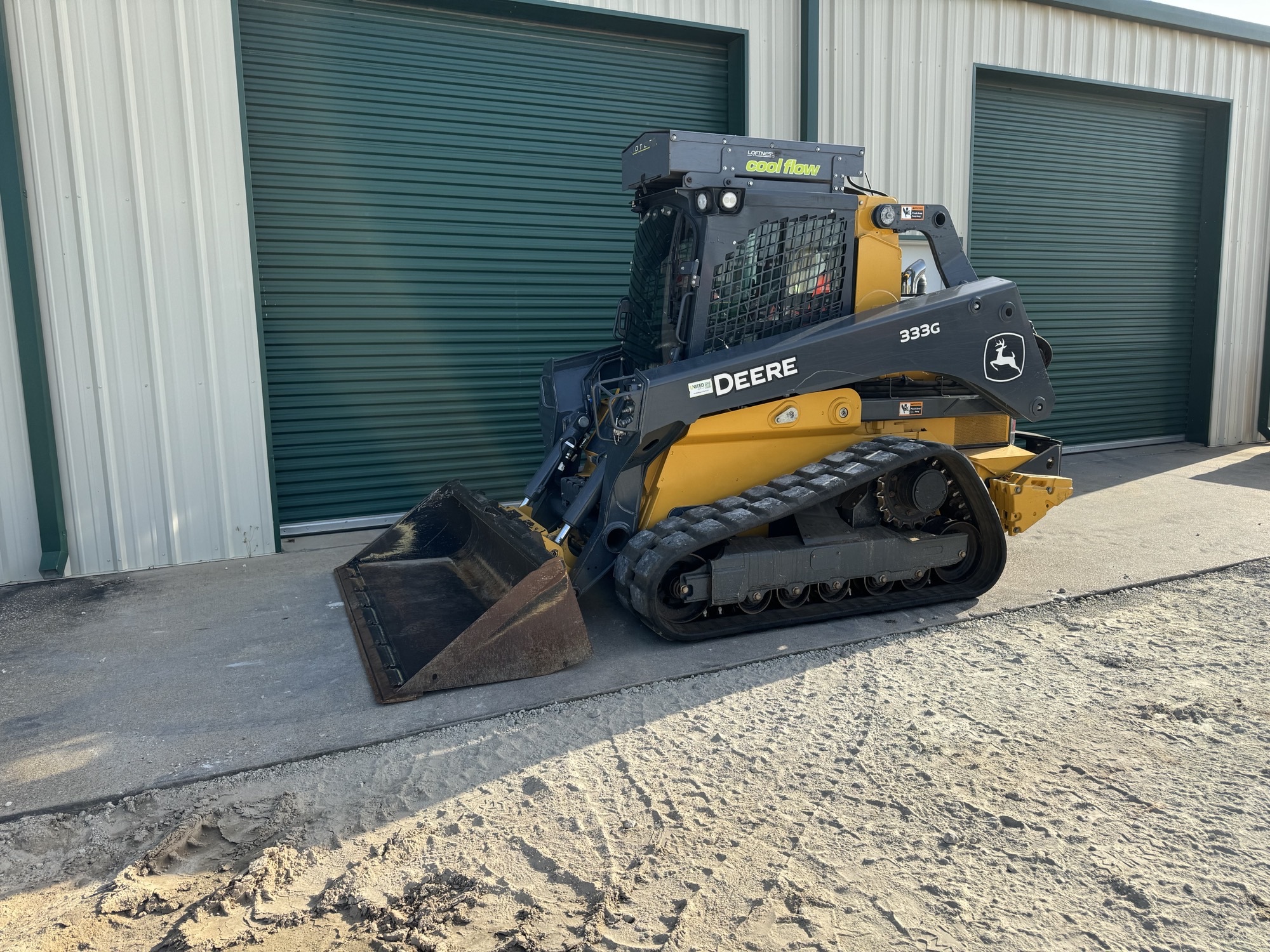 2023 John Deere 333G Image 2