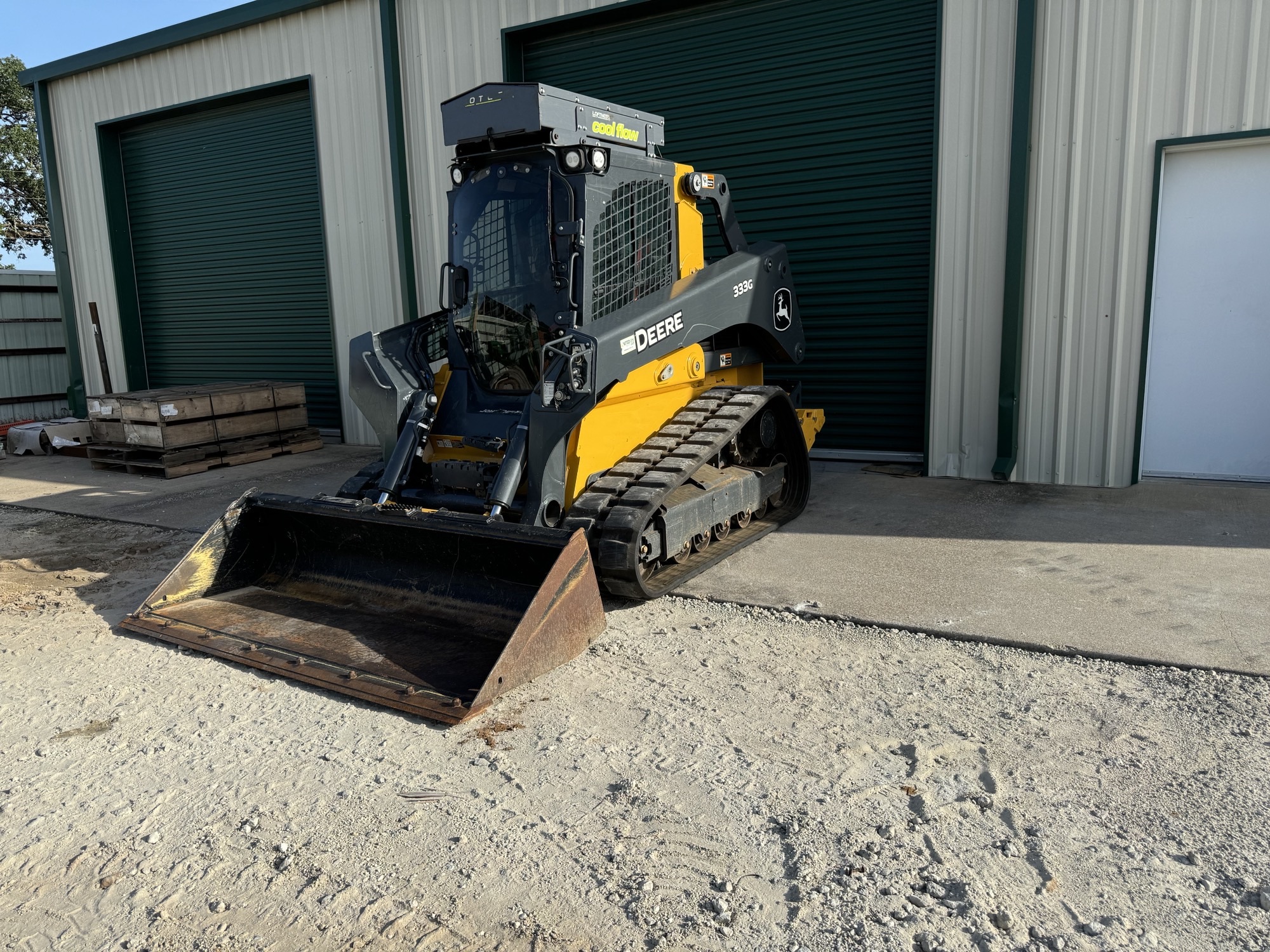 2023 John Deere 333G Image 6