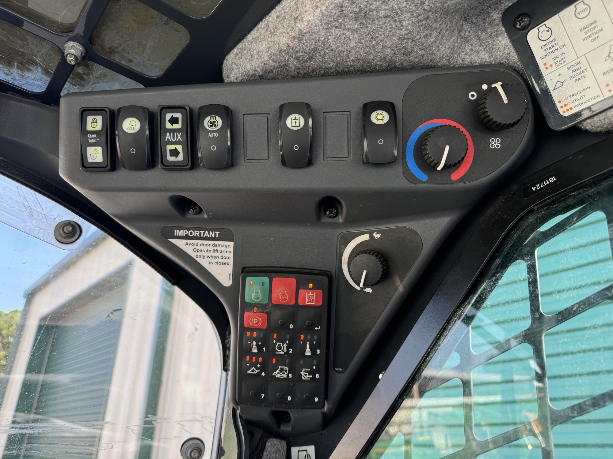 2023 John Deere 333G Image 20