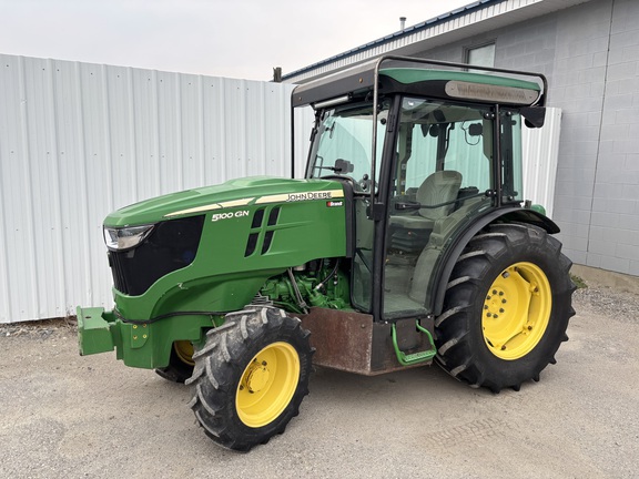 Photo of 2017 John Deere 5100GN