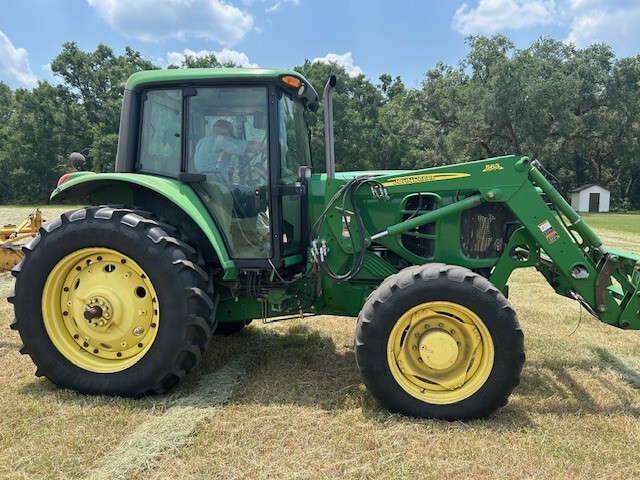 2008 John Deere 7130 Image 1