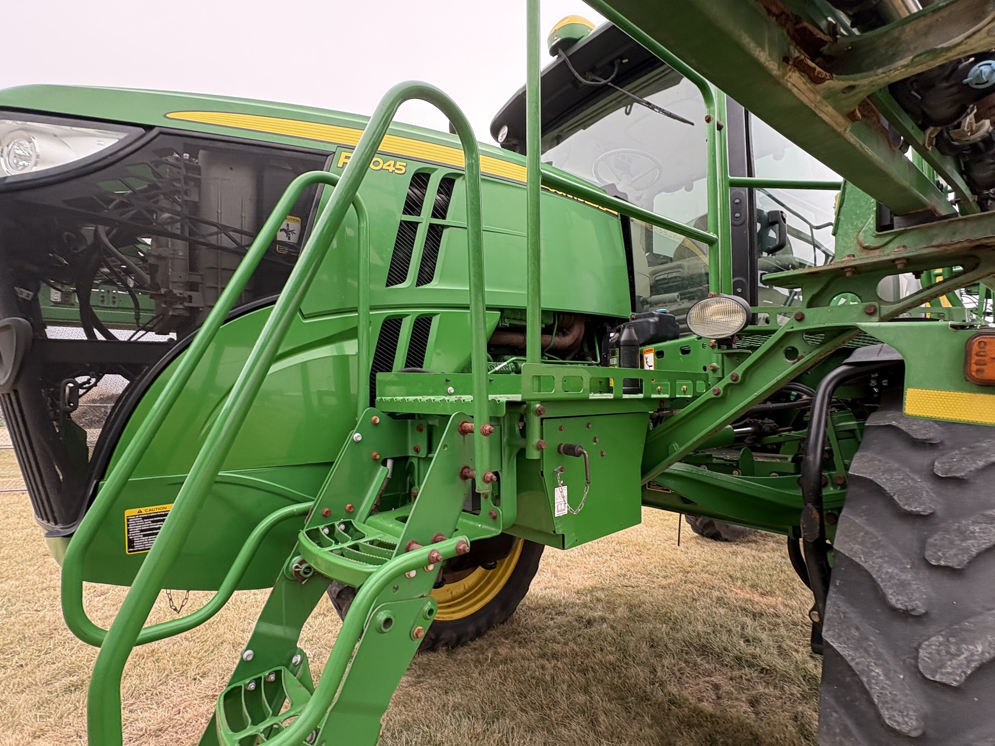  2018 John Deere R4045 at Heritage Tractor in Mendota, IL