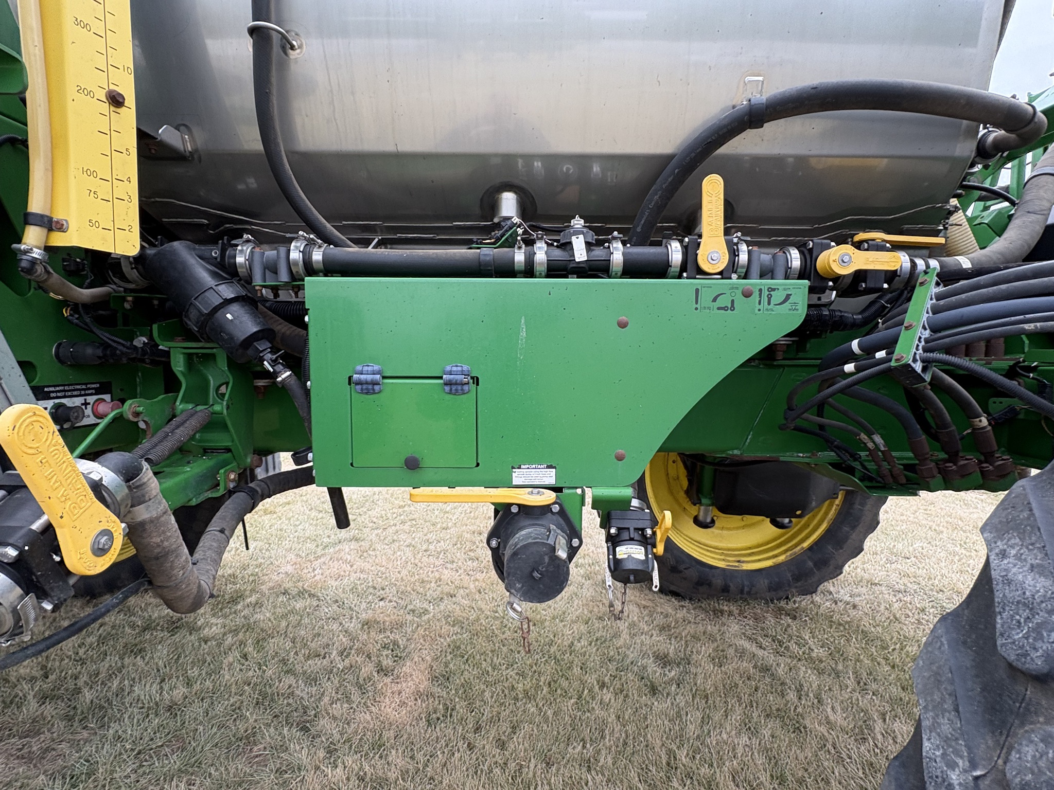  2018 John Deere R4045 at Heritage Tractor in Mendota, IL