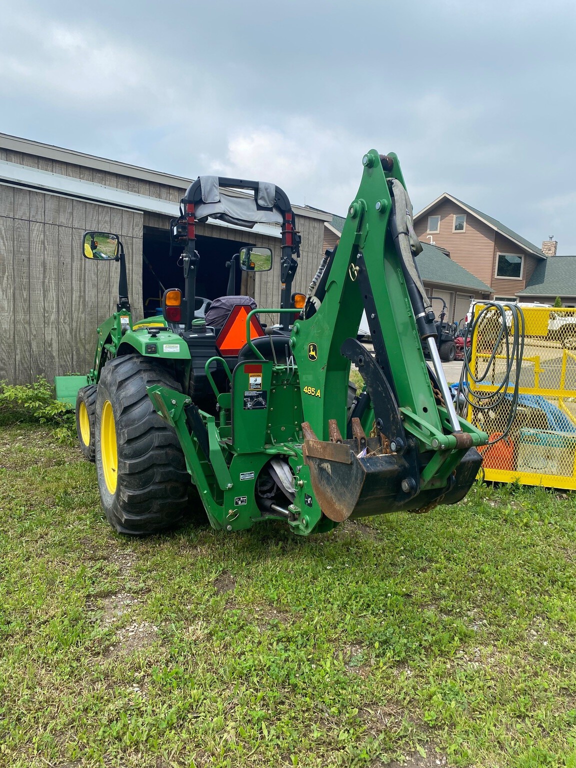 2016 John Deere 4066R Image 7