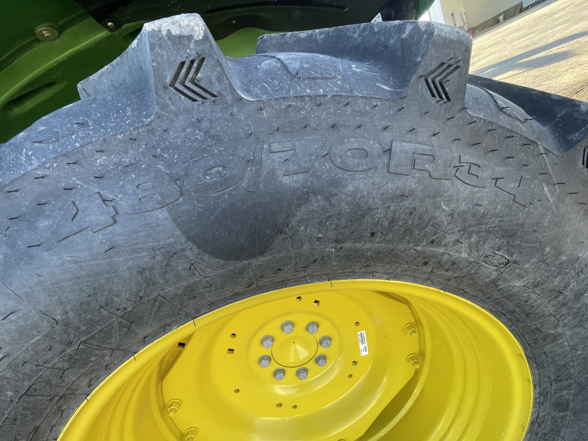 2024 John Deere 5105M Image 11