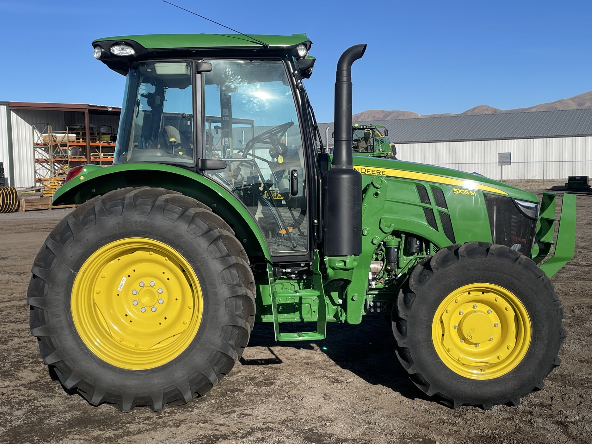 2024 John Deere 5105M Image 6