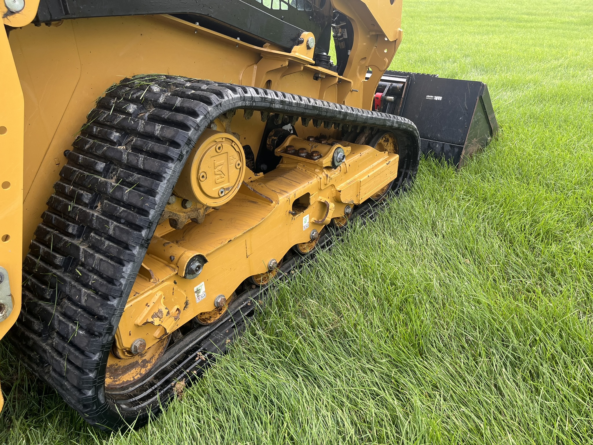 2023 Caterpillar 255 Image 7