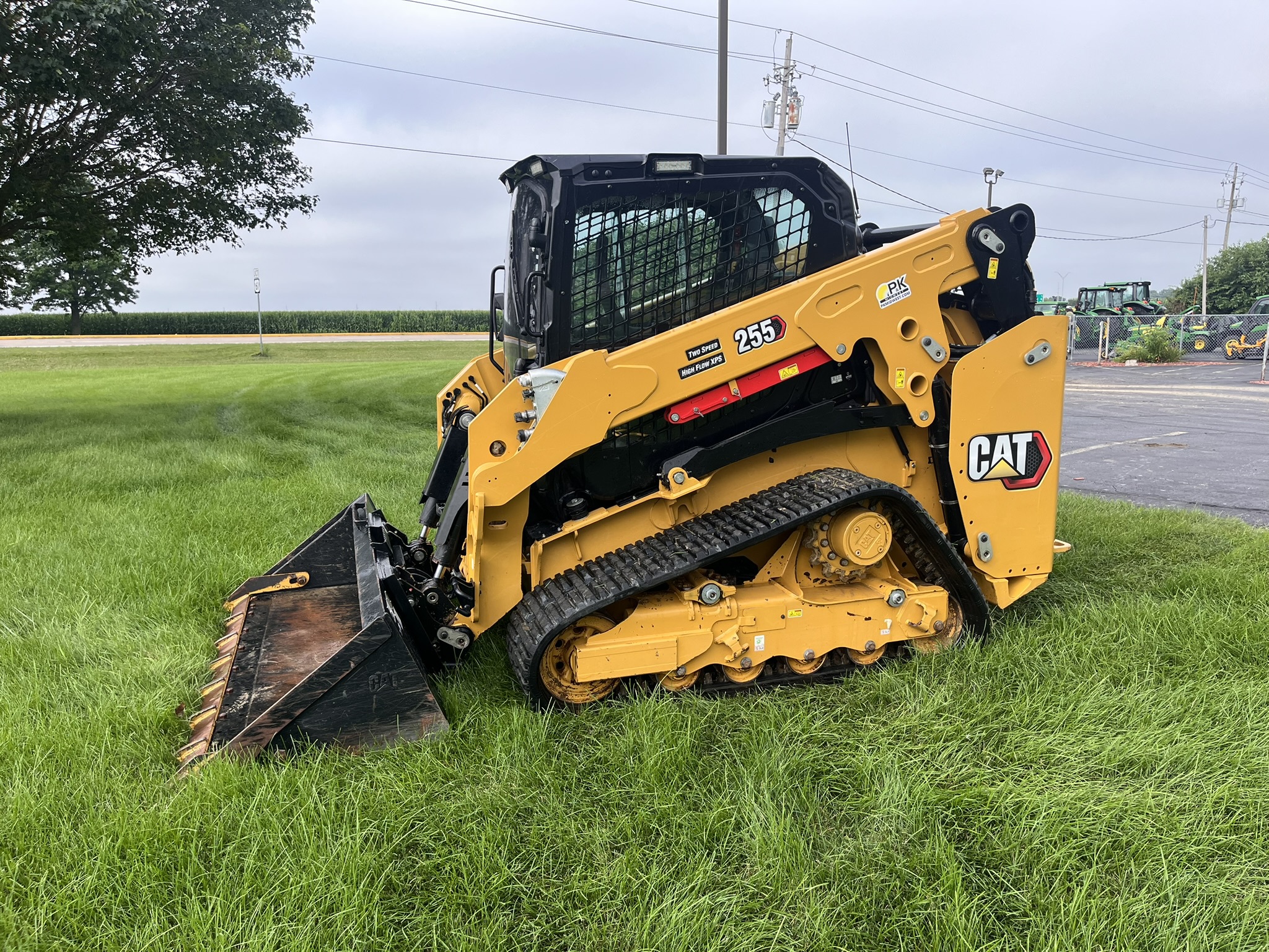 2023 Caterpillar 255 Image 2