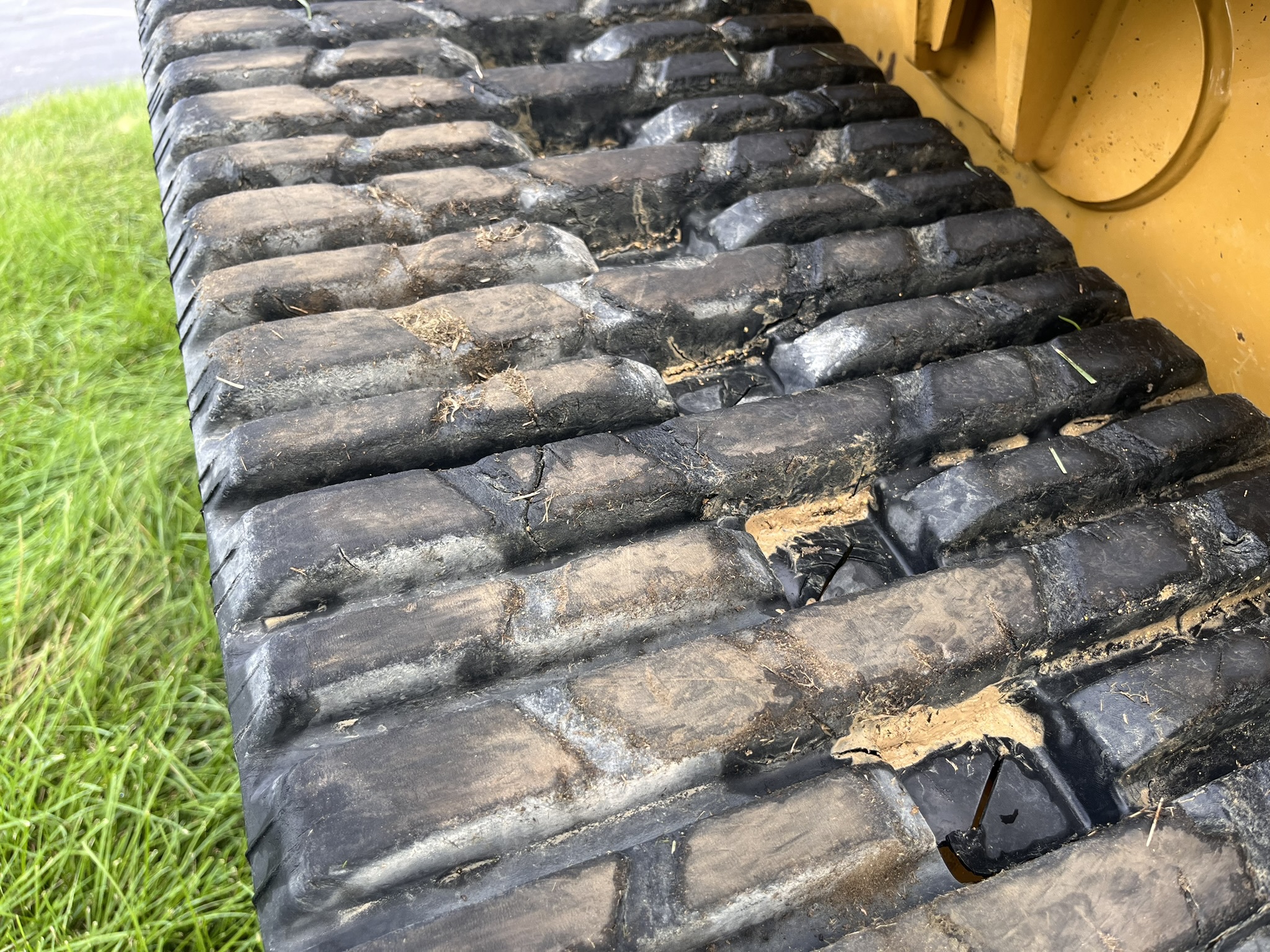 2023 Caterpillar 255 Image 8