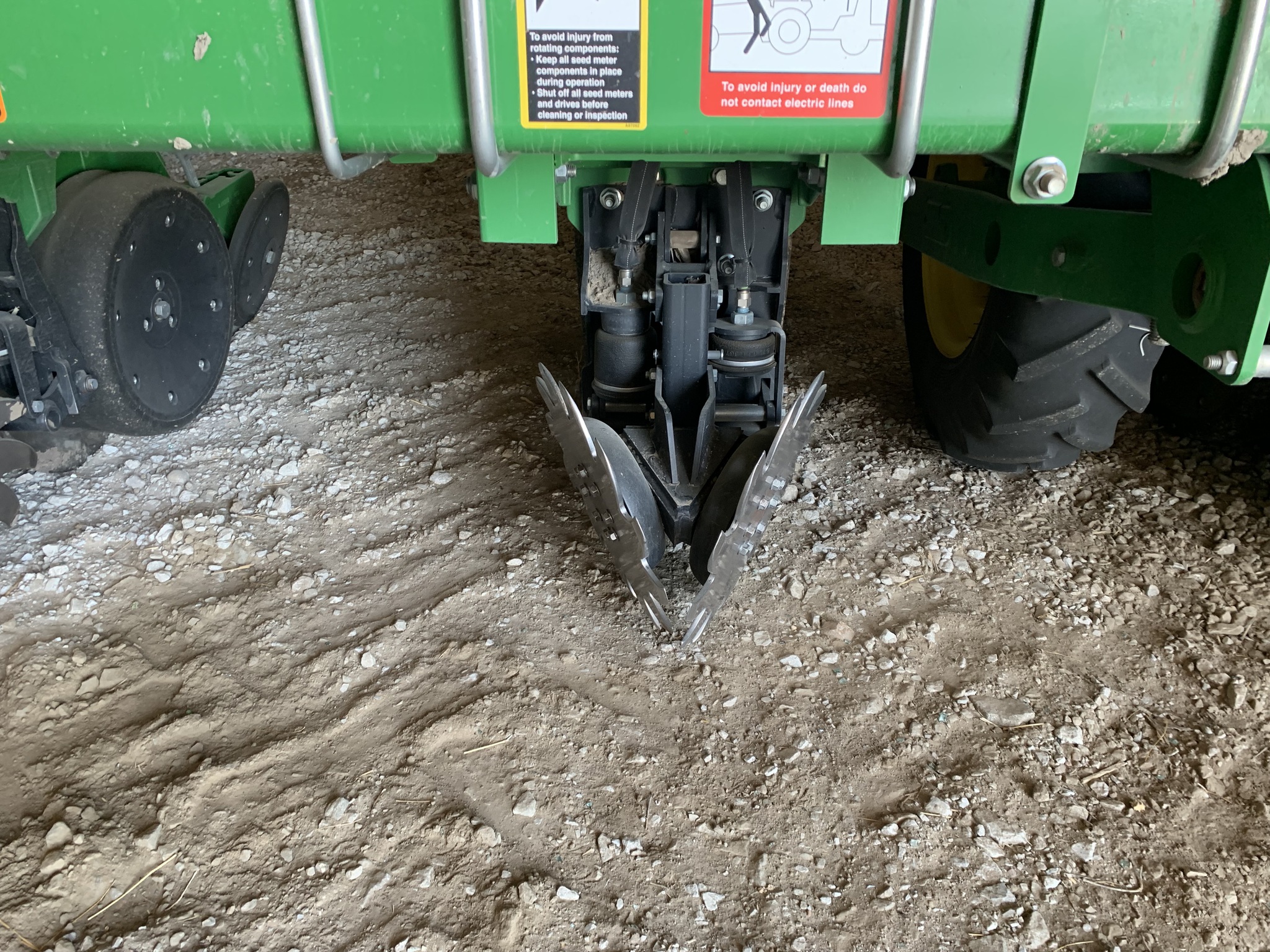 2023 John Deere 1725 CCS Image 5