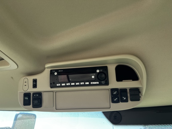 2025 John Deere 6R 155 - Photo28