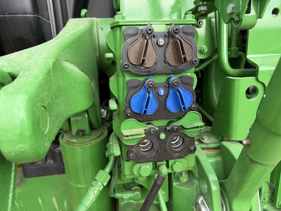 2025 John Deere 6R 155 - Photo23