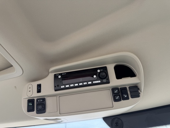 2025 John Deere 6R 155 - Photo29