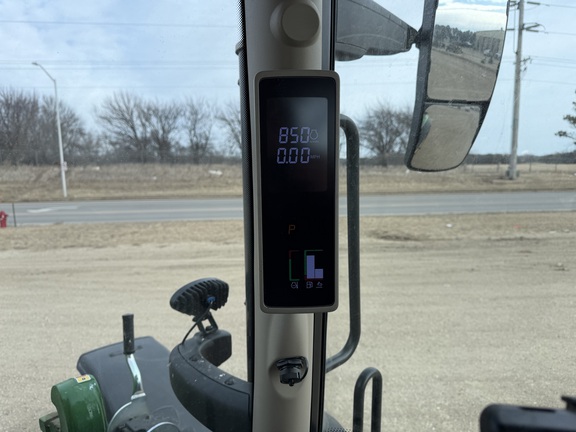 2025 John Deere 6R 155 - Photo31