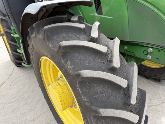 2025 John Deere 6R 155 - Photo12
