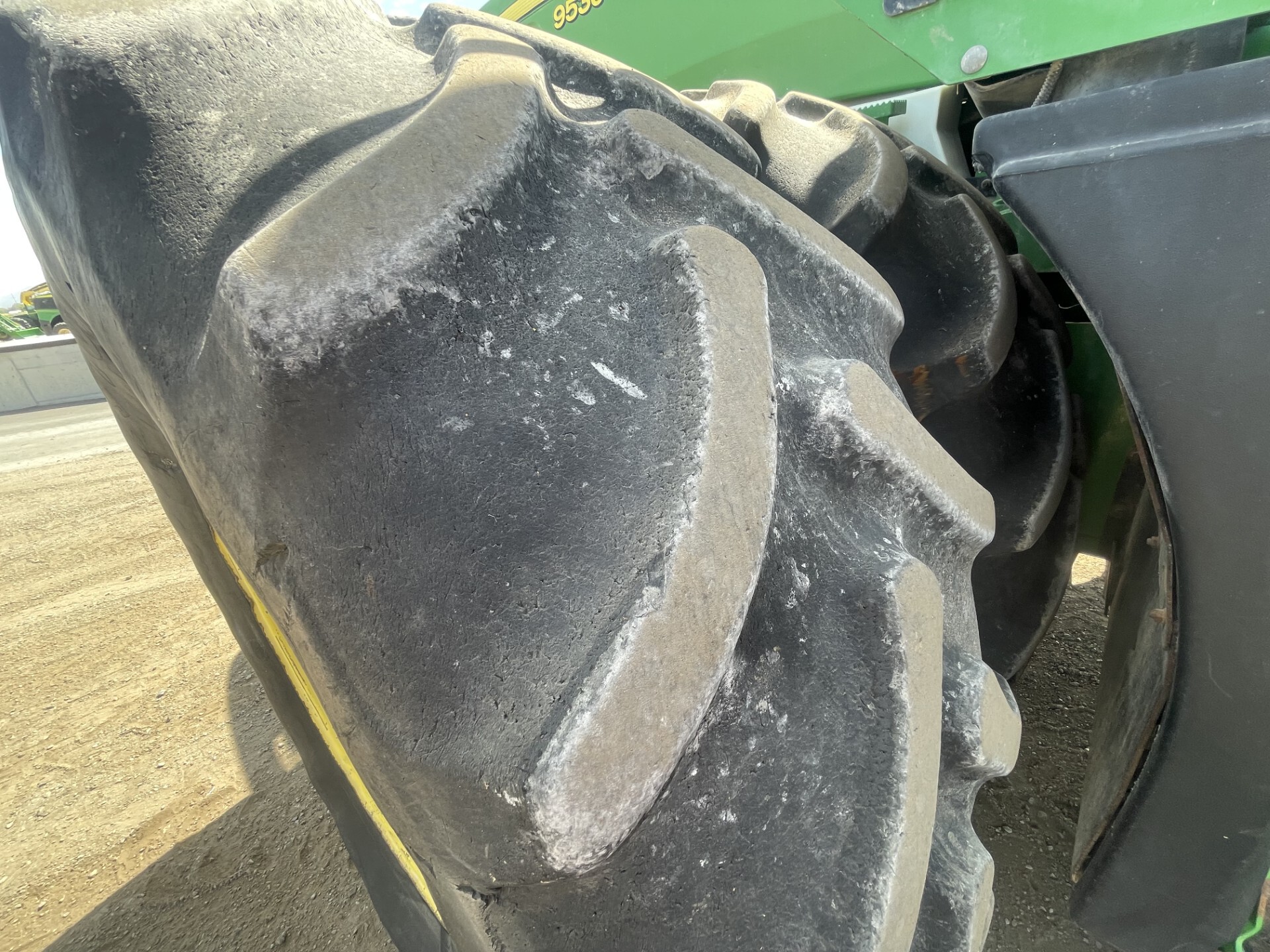 2010 John Deere 9530 Image 9