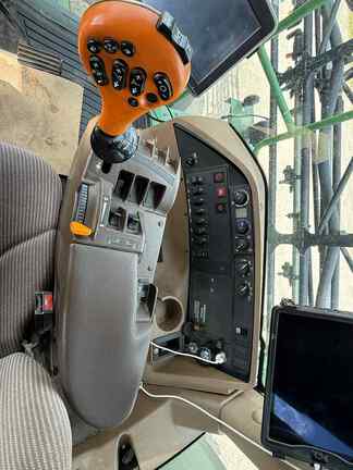 Photo of 2008 John Deere 4830
