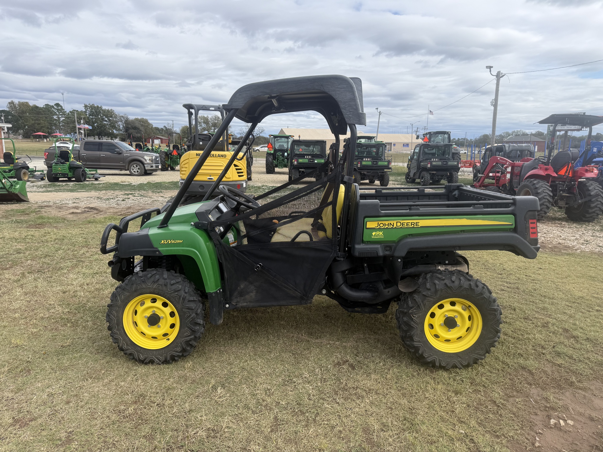 2020 John Deere XUV 825M Image 2