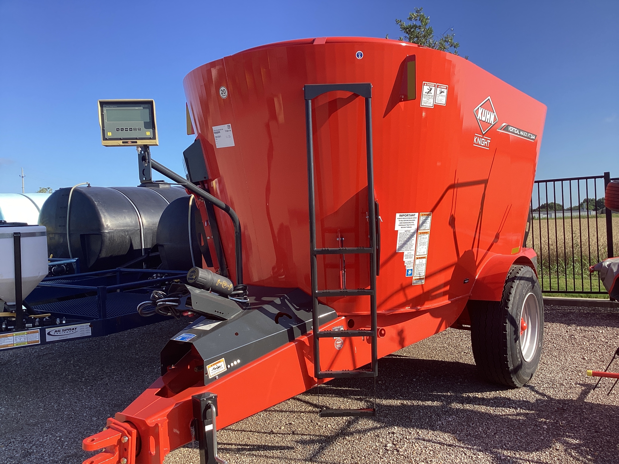 2024 Kuhn Knight VT244 Image 1