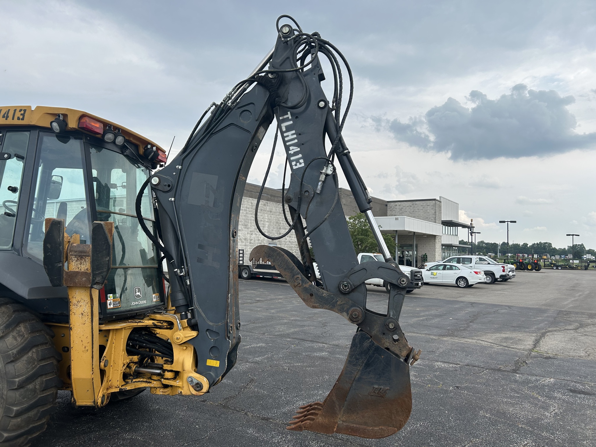 2015 John Deere 410L Image 11