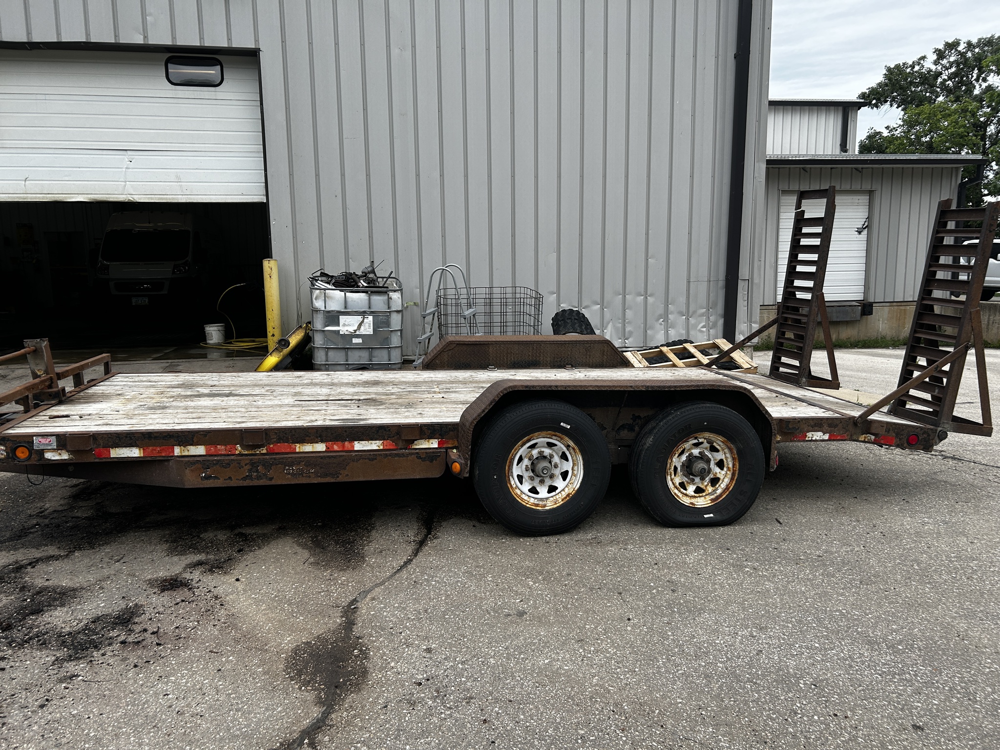 2009 PJ pj car hauler Image 2
