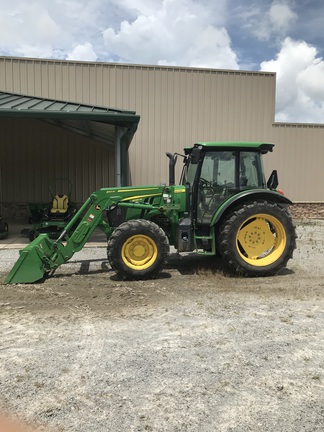 2022 John Deere 5090M Photo 1