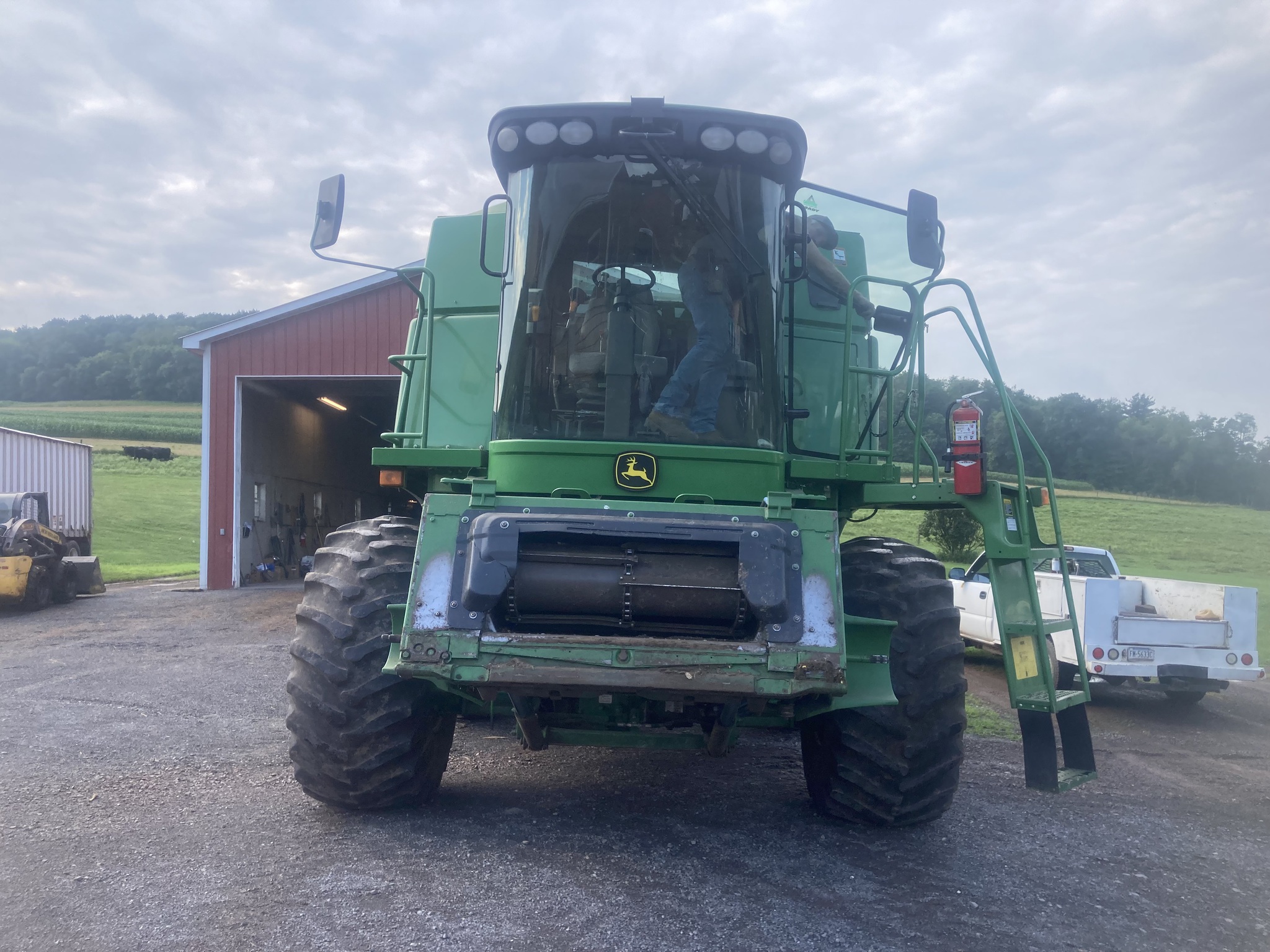 2009 John Deere 9570 STS Image 6