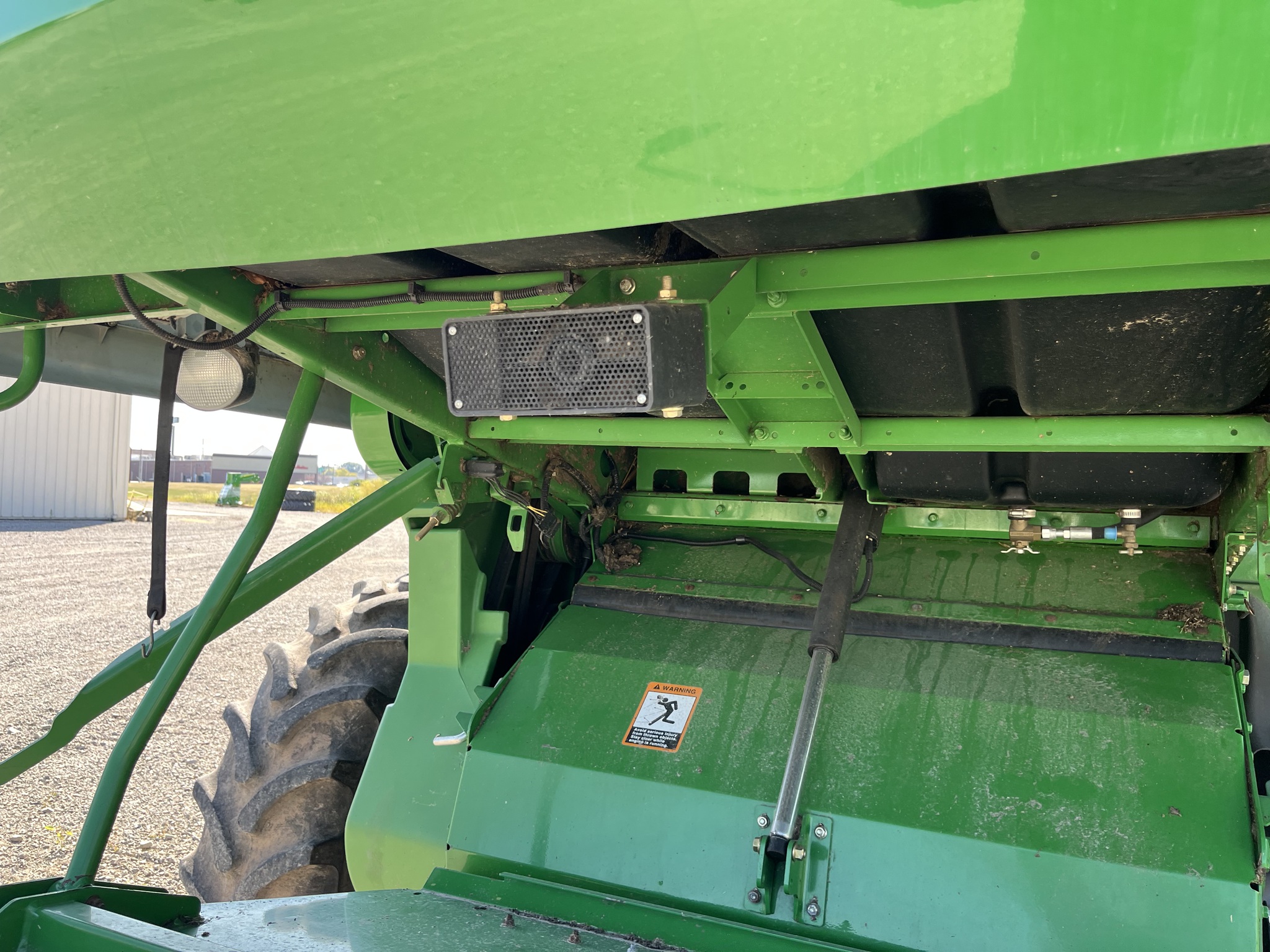 2009 John Deere 9570 STS Image 19