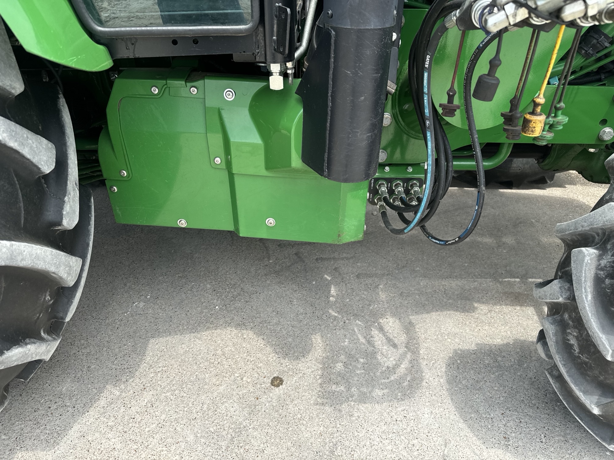 2020 John Deere 5090E Image 16