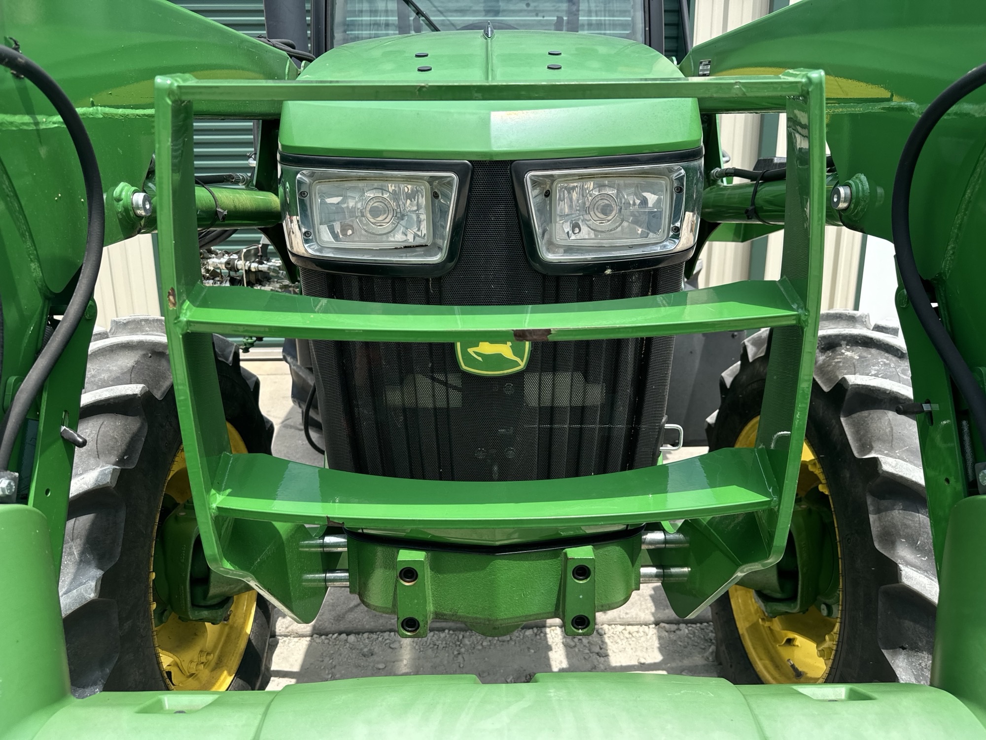 2020 John Deere 5090E Image 6