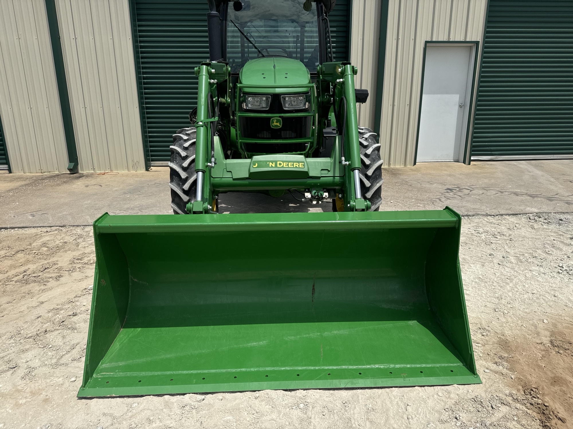 2020 John Deere 5090E Image 5
