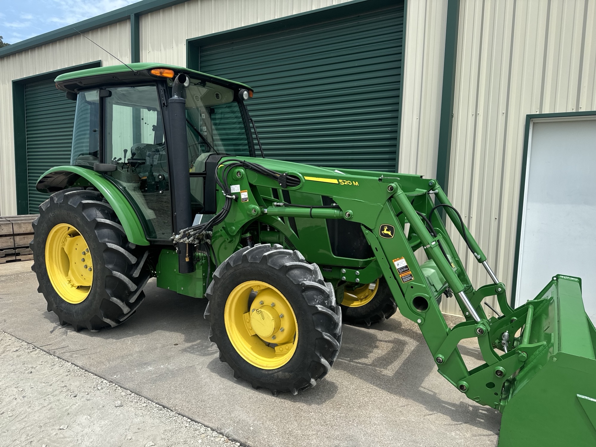 2020 John Deere 5090E Image 2