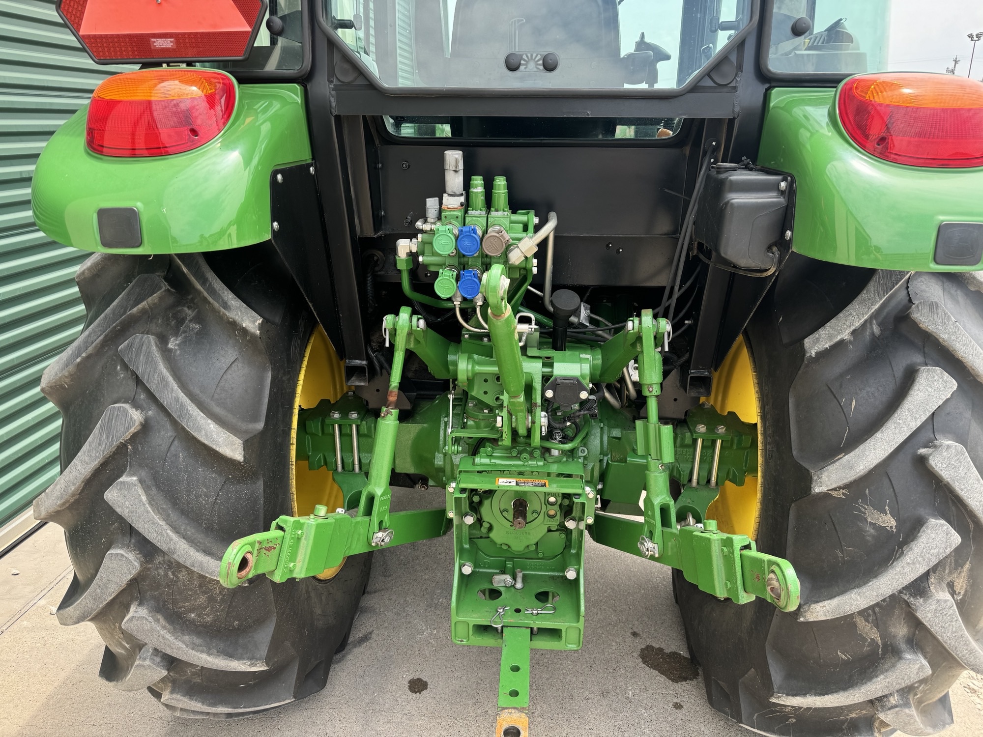 2020 John Deere 5090E Image 4